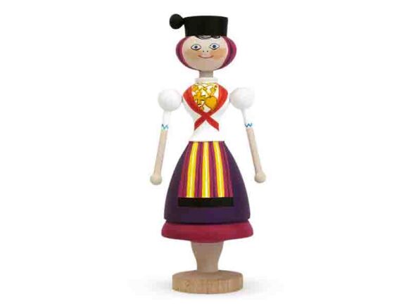 tom wooden figure 9